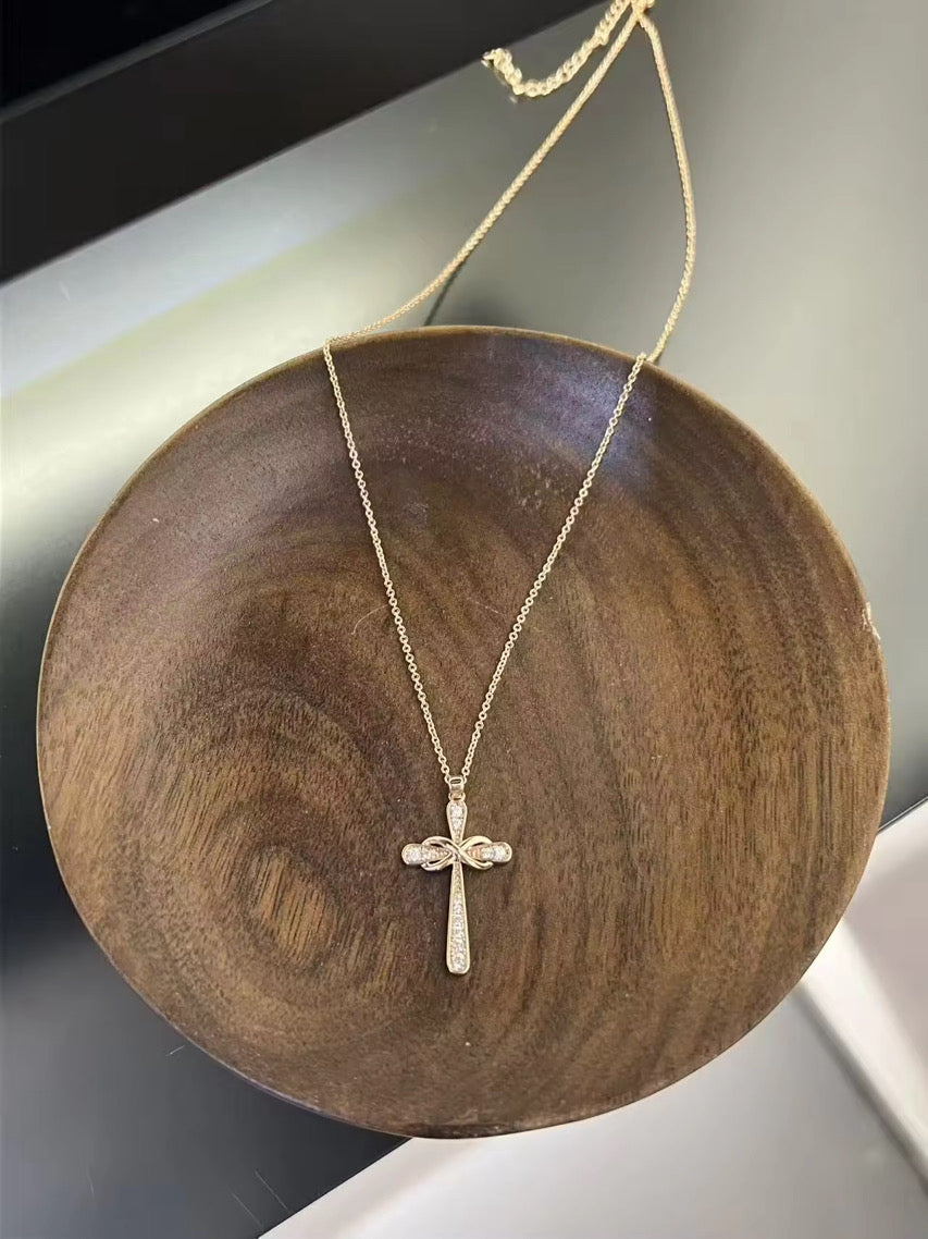 THE INFINITE GRACE PENDANT